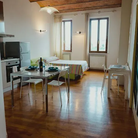 公寓 Monolocale Panoramico San Martino 12